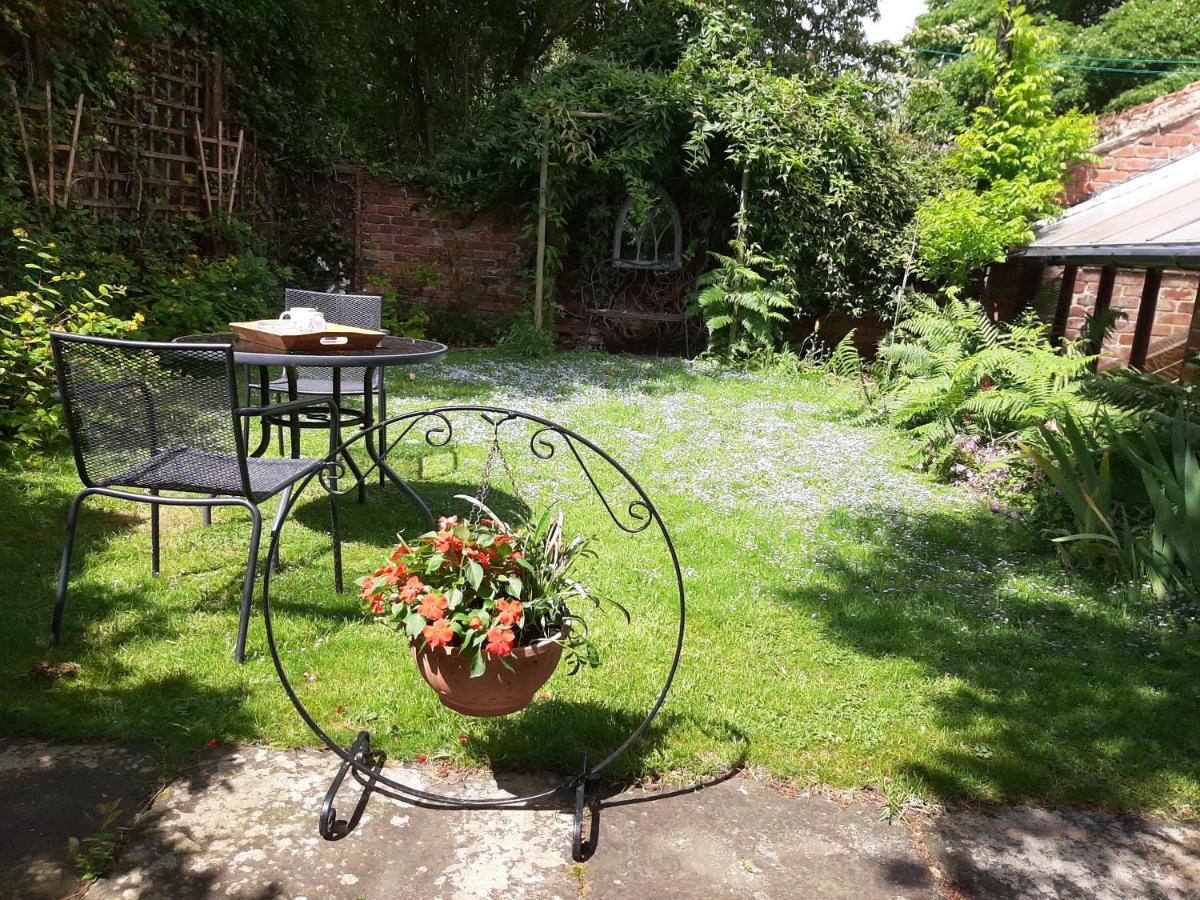Church Villa B & B Chesterfield Esterno foto
